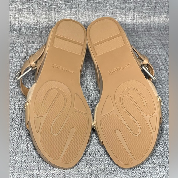 Gentle Souls Giulia Two Band Wedge Sandals Mushroom Size 7.5M - Picture 6 of 7